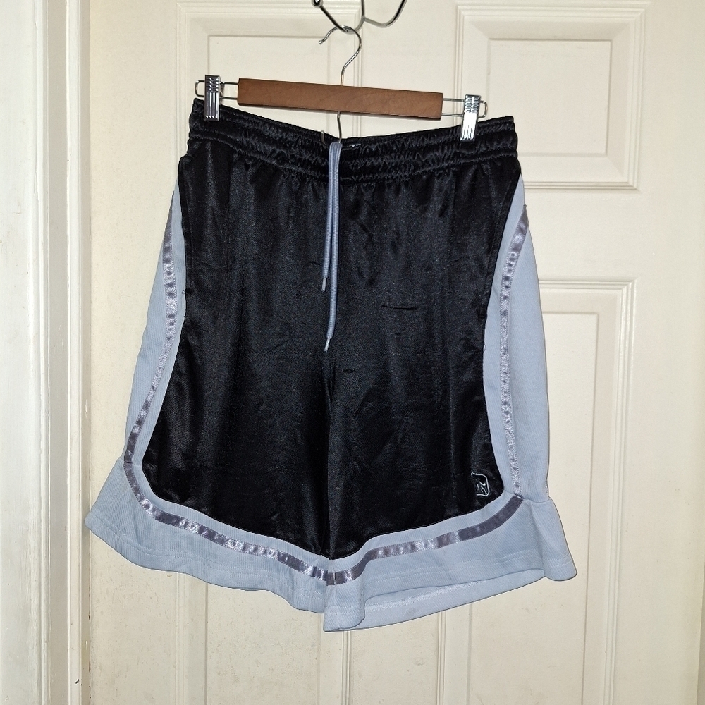 Andi men's shorts size large